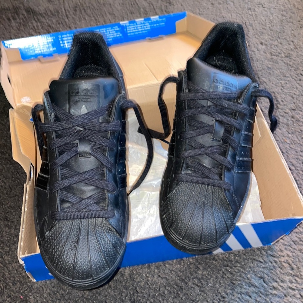 Adidas SuperStar J